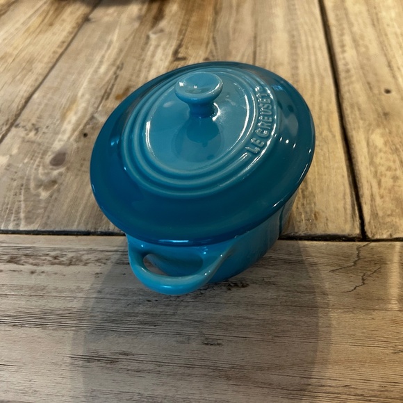 Le Creuset Blue TURQUOISE TEAL Mini Cocotte OVAL - Picture 3 of 12